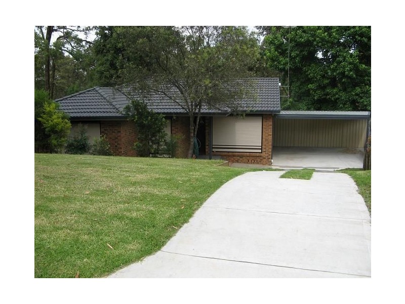 6 Bainbridge Avenue, Ingleburn NSW 2565
