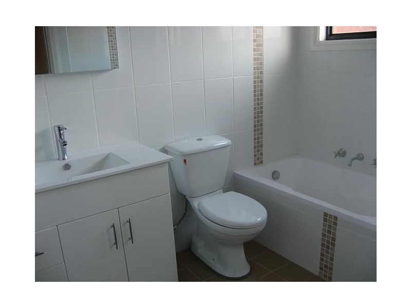 6 Bainbridge Avenue, Ingleburn NSW 2565