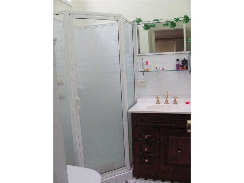 1/38 Fuchsia Cres, Macquarie Fields NSW 2564