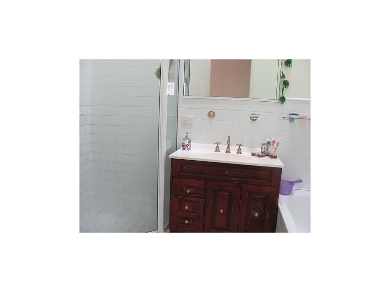 1/38 Fuchsia Cres, Macquarie Fields NSW 2564