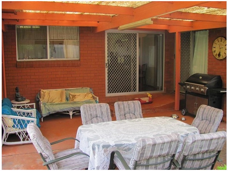 6 Orchard Place, Ingleburn NSW 2565