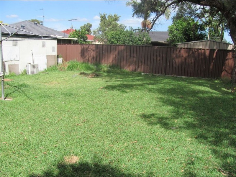 12 Derby Street, Minto NSW 2566