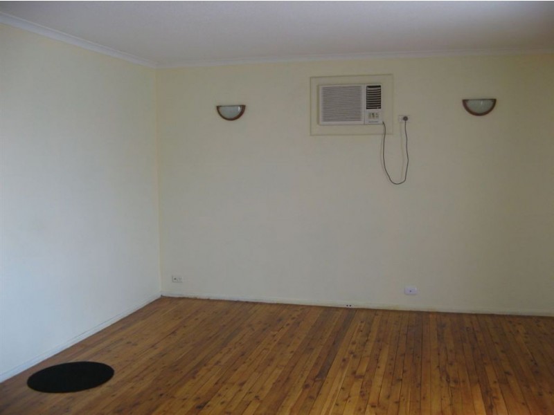 23 Stranraer Drive, St Andrews NSW 2566