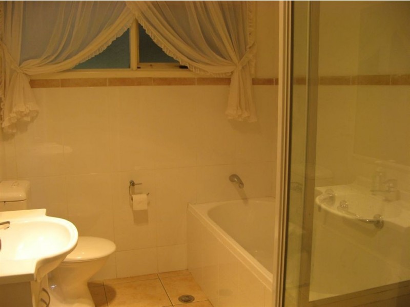 23 Stranraer Drive, St Andrews NSW 2566