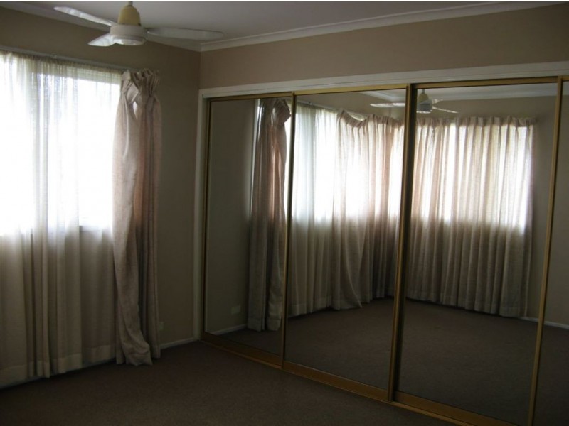 23 Stranraer Drive, St Andrews NSW 2566