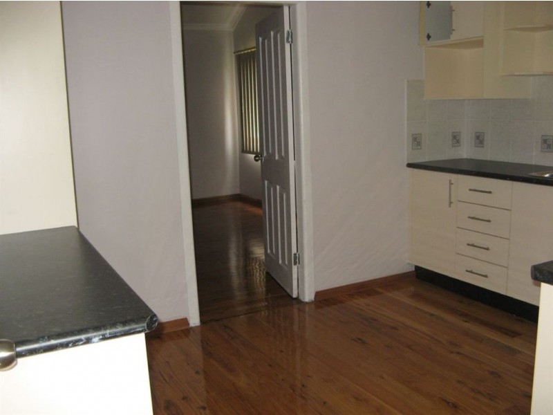 5 Fyfe Place, Glenfield NSW 2167