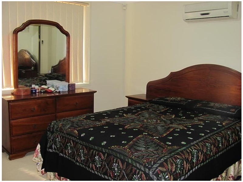 16 Norman Dunlop Crescent, Minto NSW 2566