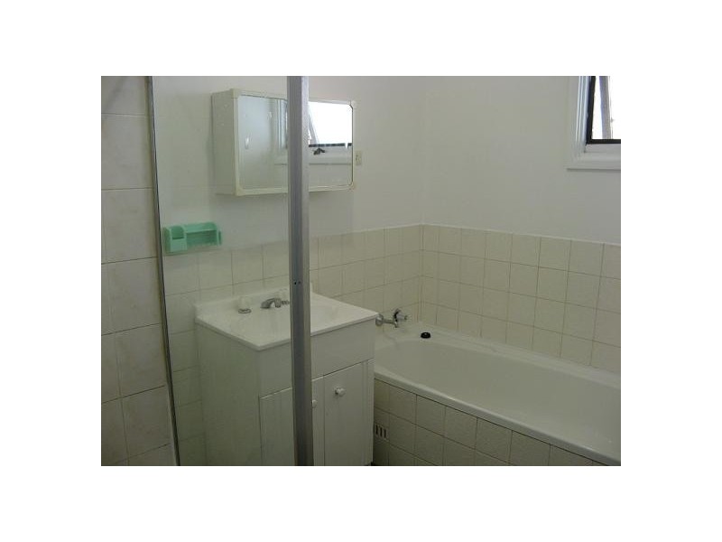 9/64 Macquarie Road, Ingleburn NSW 2565