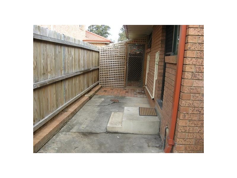 9/64 Macquarie Road, Ingleburn NSW 2565