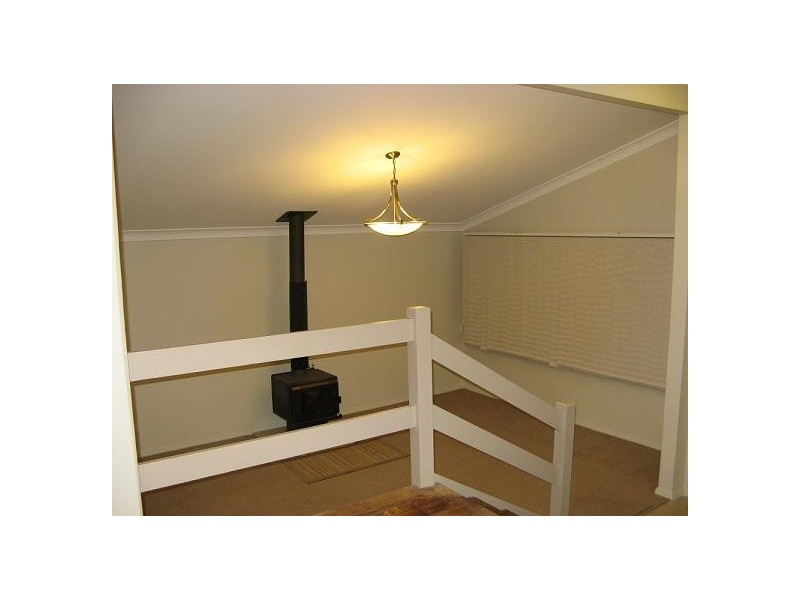 11/2 Whipbird Ave, Ingleburn NSW 2565