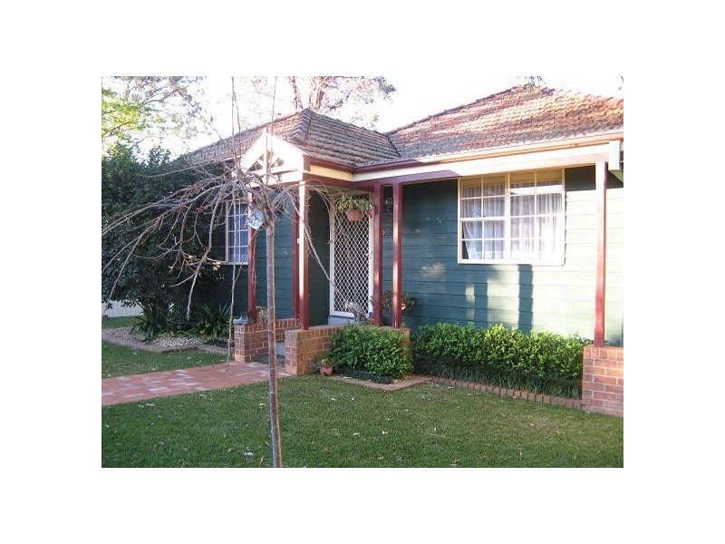 28 Gordon Ave, Ingleburn NSW 2565