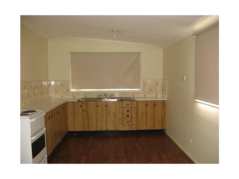 22 Fields Road, Macquarie Fields NSW 2564