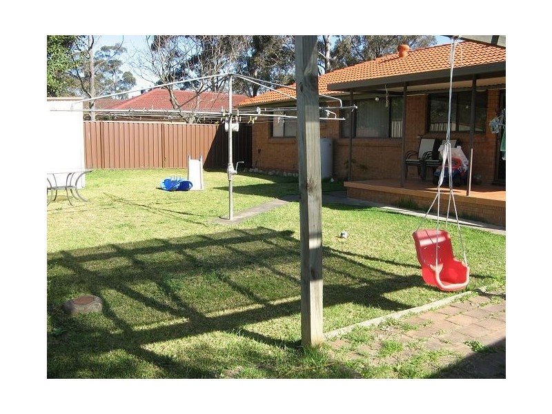 10 Whistler Place, Ingleburn NSW 2565