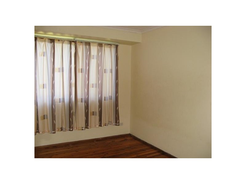 86 Evelyn Street, Macquarie Fields NSW 2564