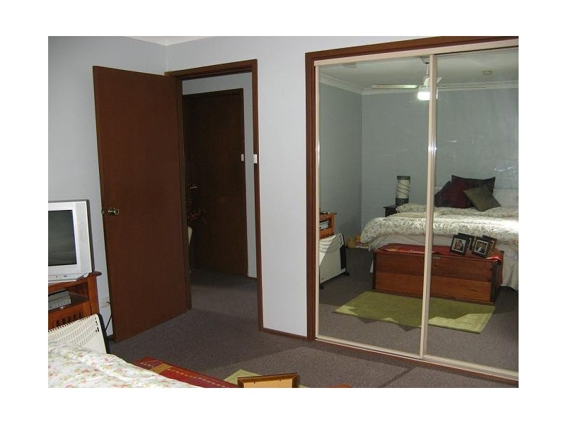 12 Whistler Ave, Ingleburn NSW 2565