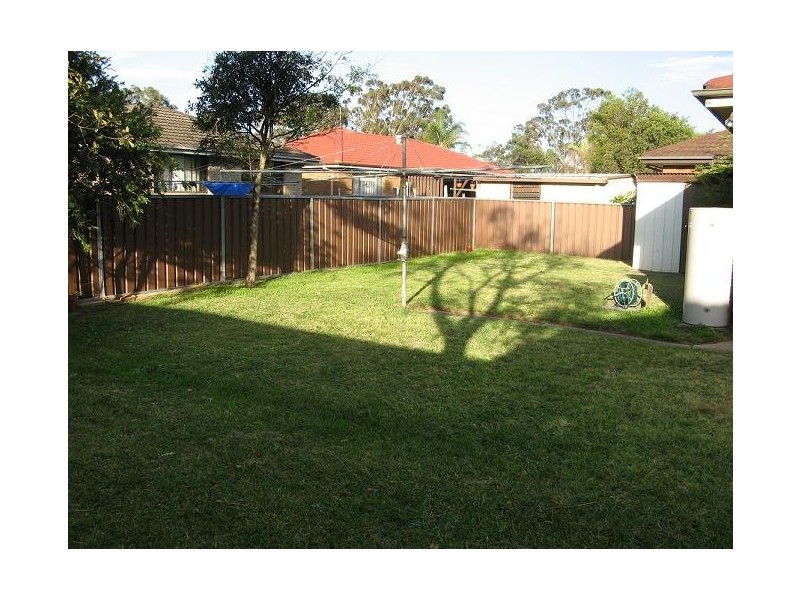 12 Whistler Ave, Ingleburn NSW 2565