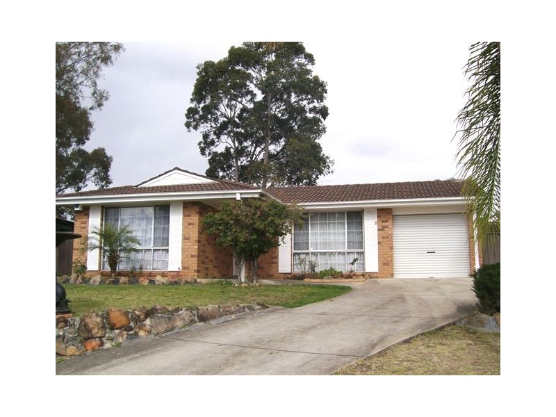 2 Barnet Place, Huntington Heights NSW 2767