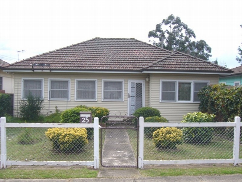 25 Cross Street, Blacktown NSW 2148