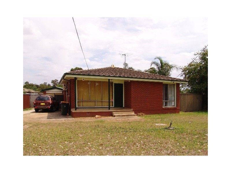 32 Discovery Avenue, Willmot NSW 2770