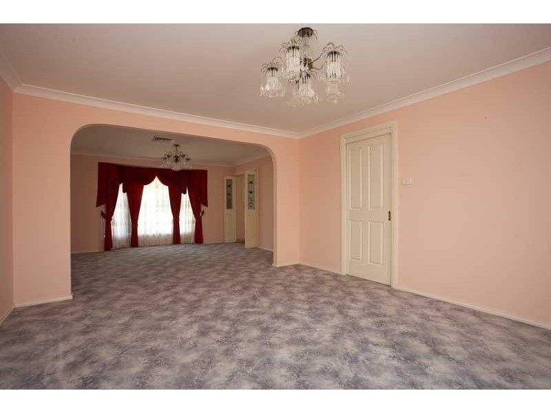 19 Lakewood Drive, Woodcroft NSW 2767