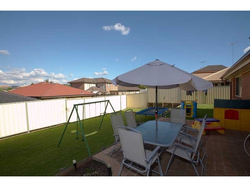 10 Coco Drive, Glenmore Park NSW 2745