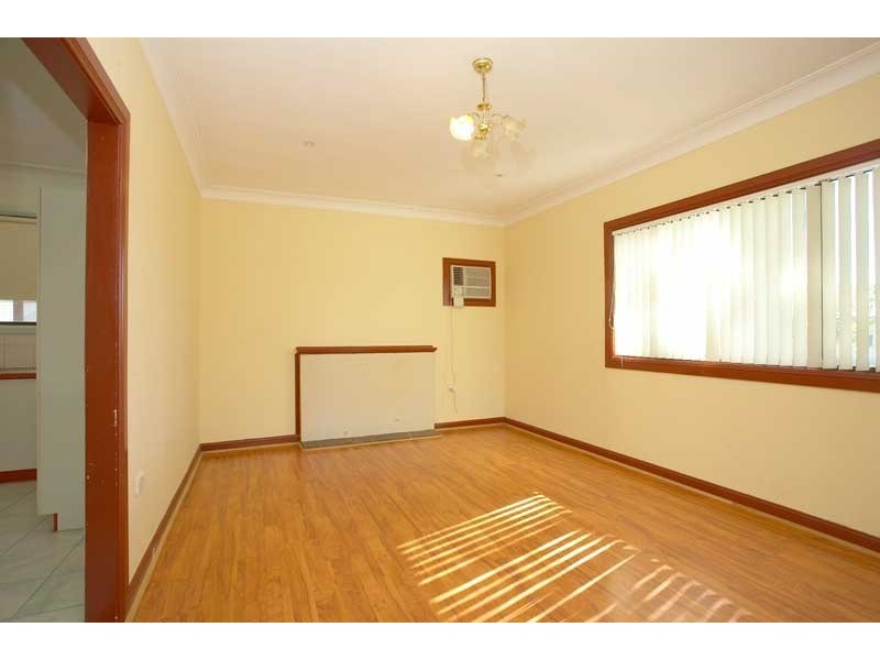 12 Fourth Avenue, Seven Hills NSW 2147