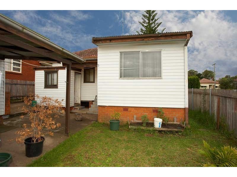 64 Sarsfield Street, Blacktown NSW 2148