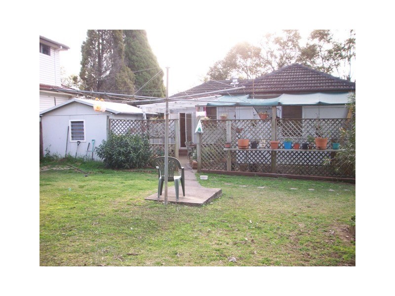 7 Danny Road, Lalor Park NSW 2147