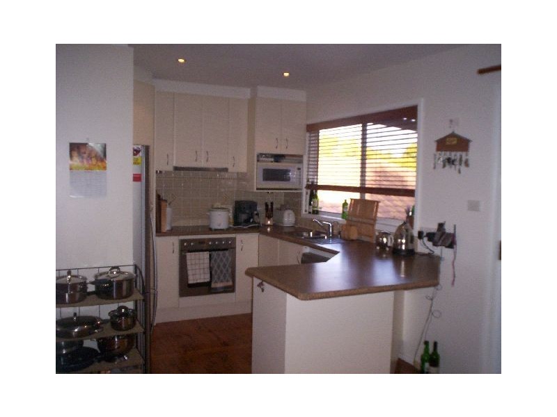 8 Shannon St, Lalor Park NSW 2147