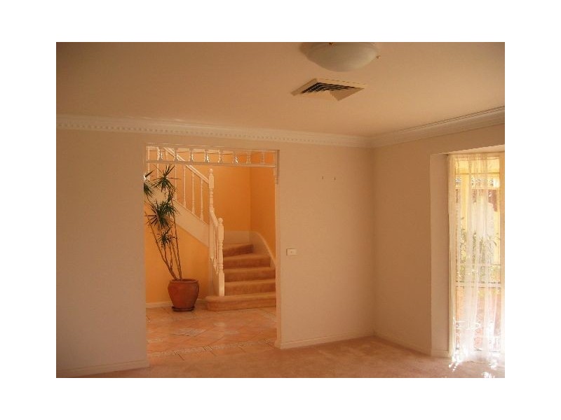 69 Bingara Ave, Bella Vista NSW 2153