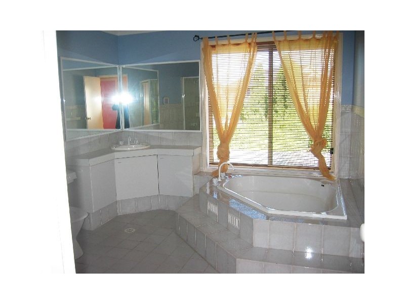 69 Bingara Ave, Bella Vista NSW 2153