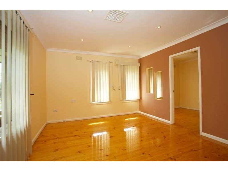 64 Kurrajong Cres, Blacktown NSW 2148