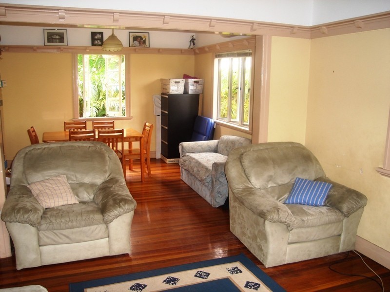 6 Cannondale Street, Cannon Hill QLD 4170
