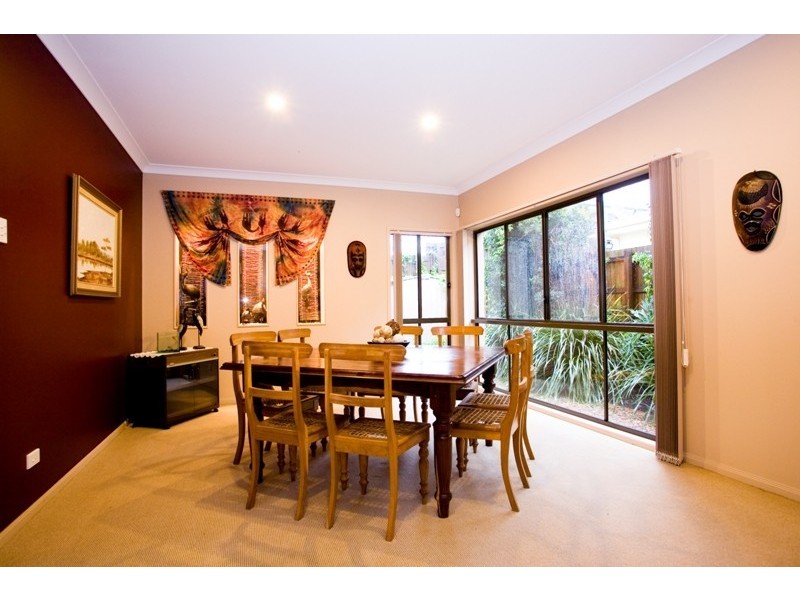 23 Sumner Place, Carindale QLD 4152