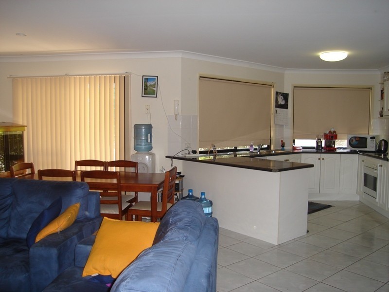 3/12 Greendale Way, Carindale QLD 4152