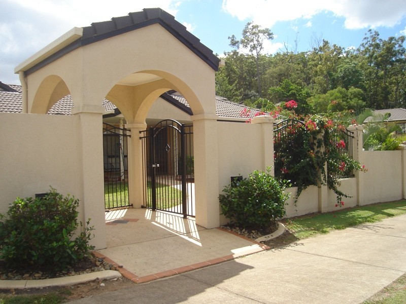 3/12 Greendale Way, Carindale QLD 4152