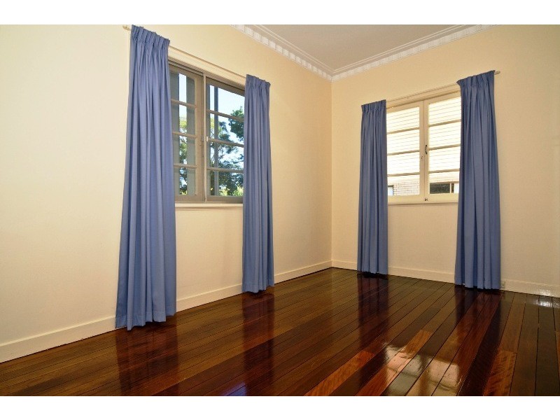 29 Renton Street, Camp Hill QLD 4152