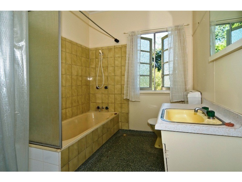 29 Renton Street, Camp Hill QLD 4152