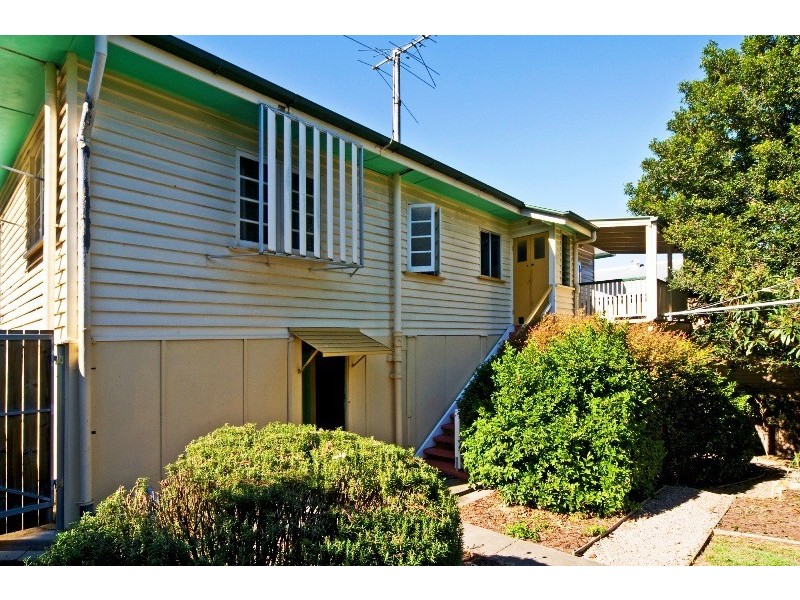 29 Renton Street, Camp Hill QLD 4152