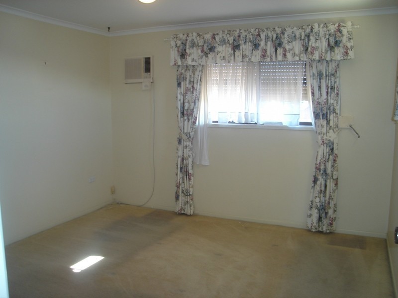 387 Winstanley Street, Carindale QLD 4152