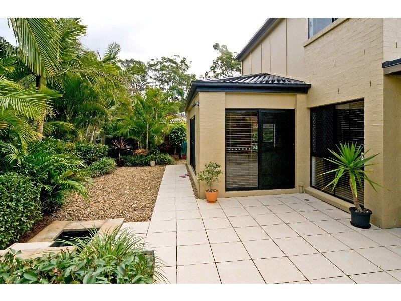 10 Coventry Circuit, Carindale QLD 4152