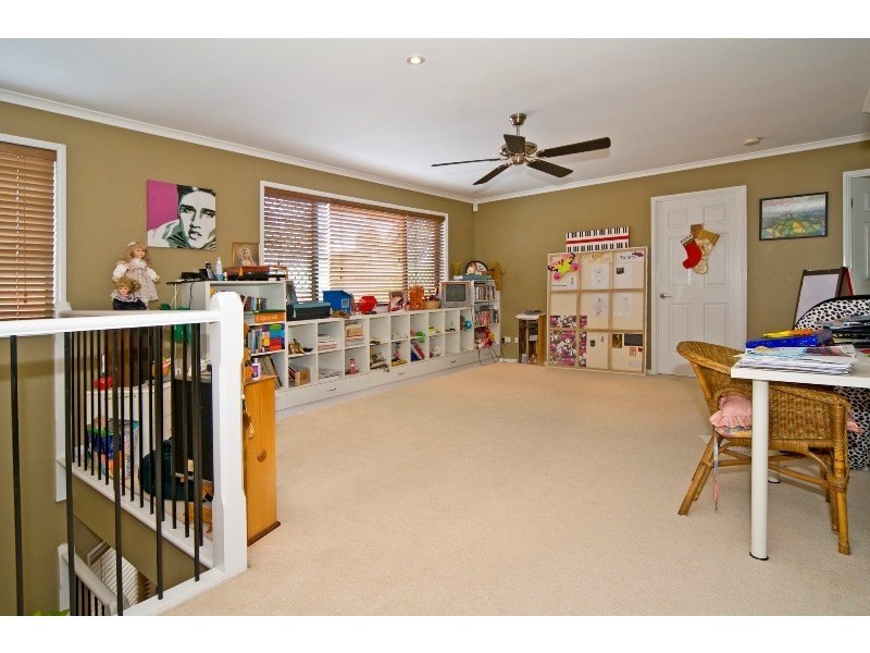 10 Coventry Circuit, Carindale QLD 4152