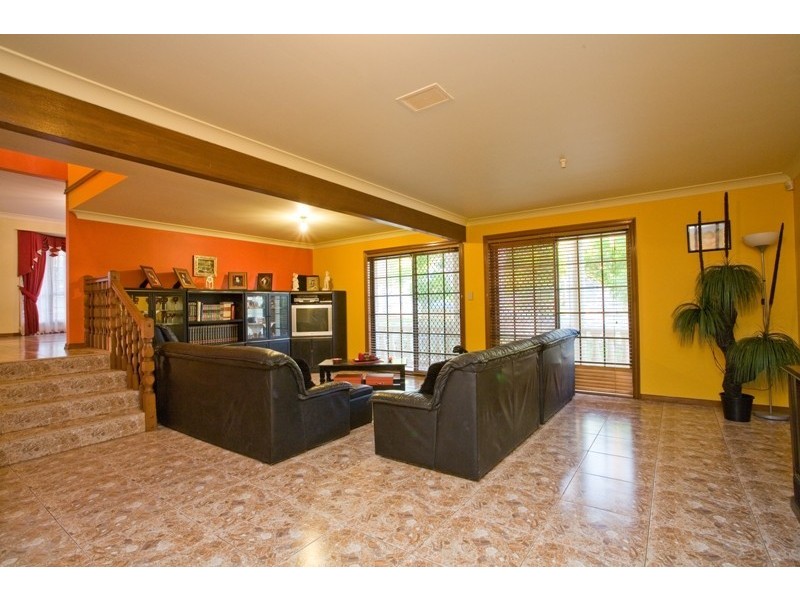 14 Kilmorey Street, Carindale QLD 4152