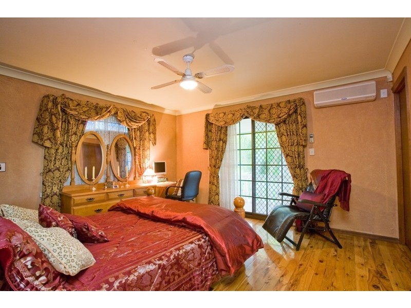 14 Kilmorey Street, Carindale QLD 4152