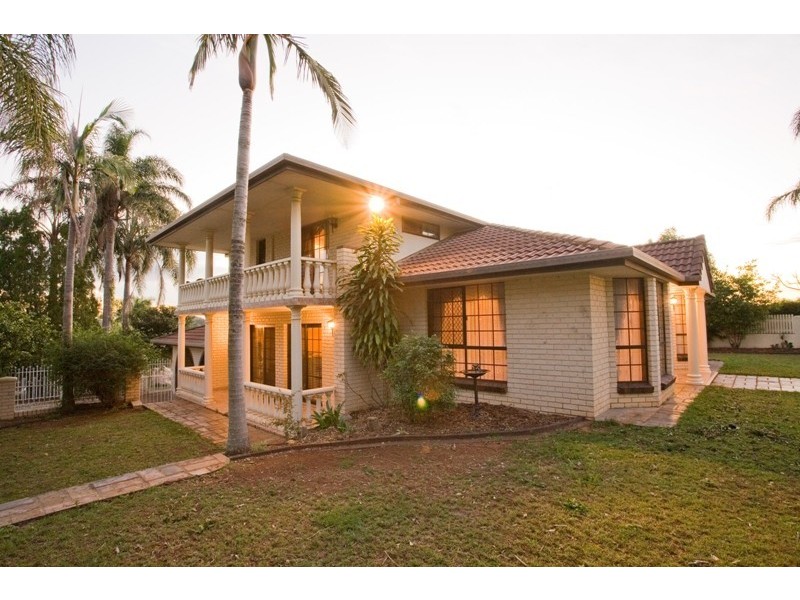 14 Kilmorey Street, Carindale QLD 4152