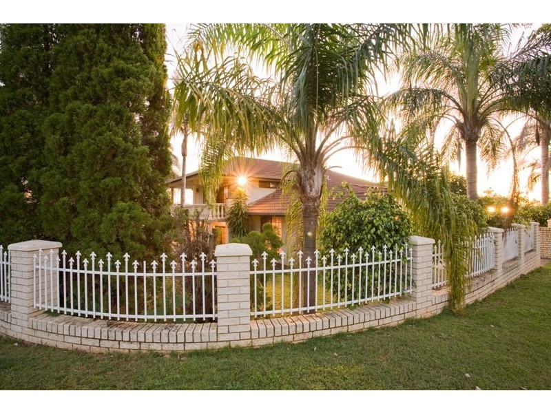 14 Kilmorey Street, Carindale QLD 4152