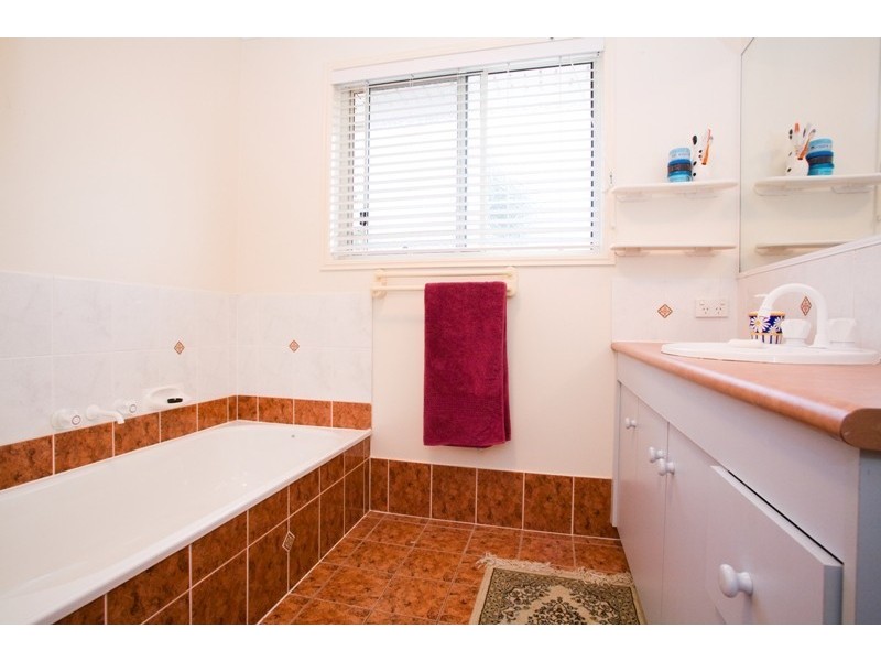 31 Oakley Street, Carindale QLD 4152