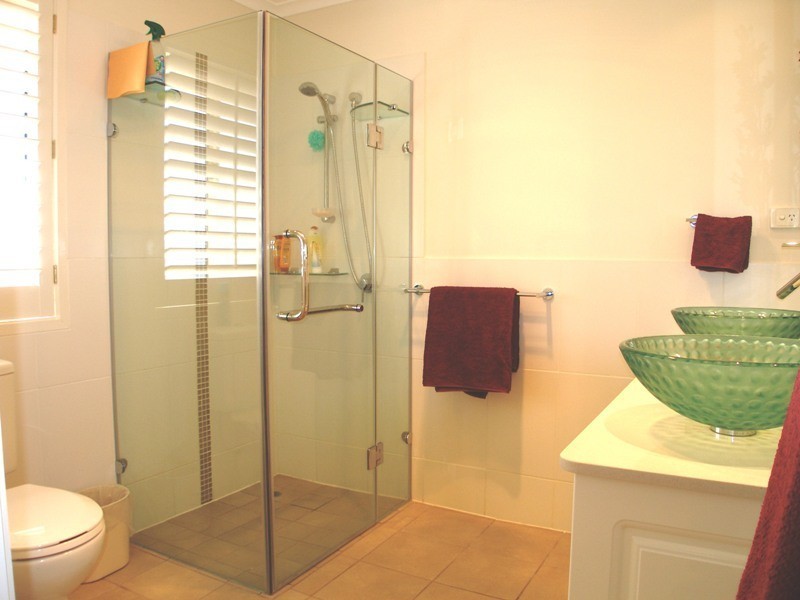 37 Golden Oak Crescent, Carindale QLD 4152