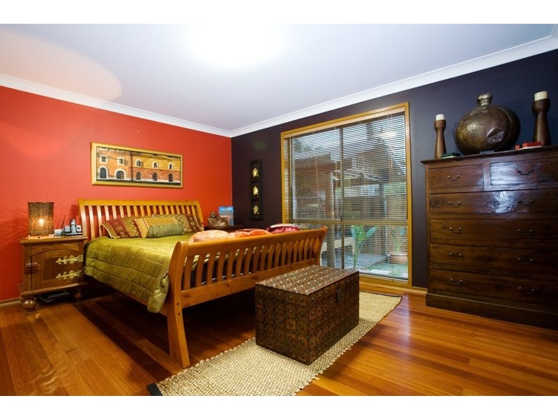 74 Kilmorey Street, Carindale QLD 4152