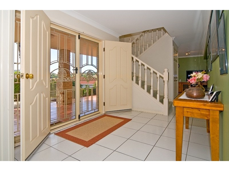 15 Homewood Place, Carindale QLD 4152